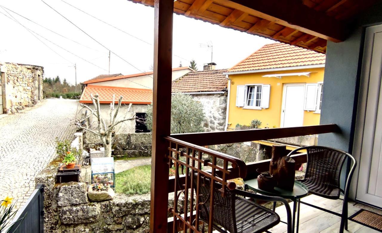 Casa Rural D 'Avo - Sossego Do Campo - 5 Adultos Alhais Exterior photo